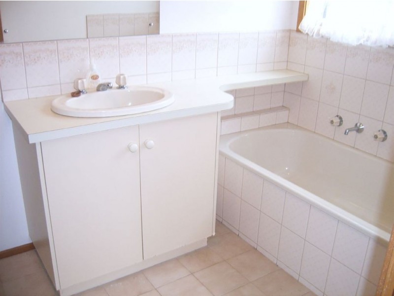 62 Luttet Street, Creswick VIC 3363