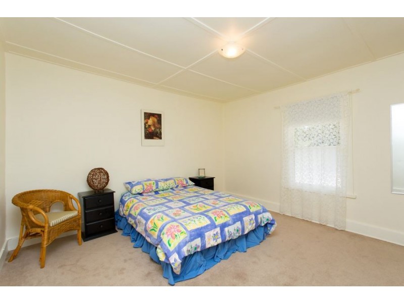 13 Melbourne Road, Creswick VIC 3363