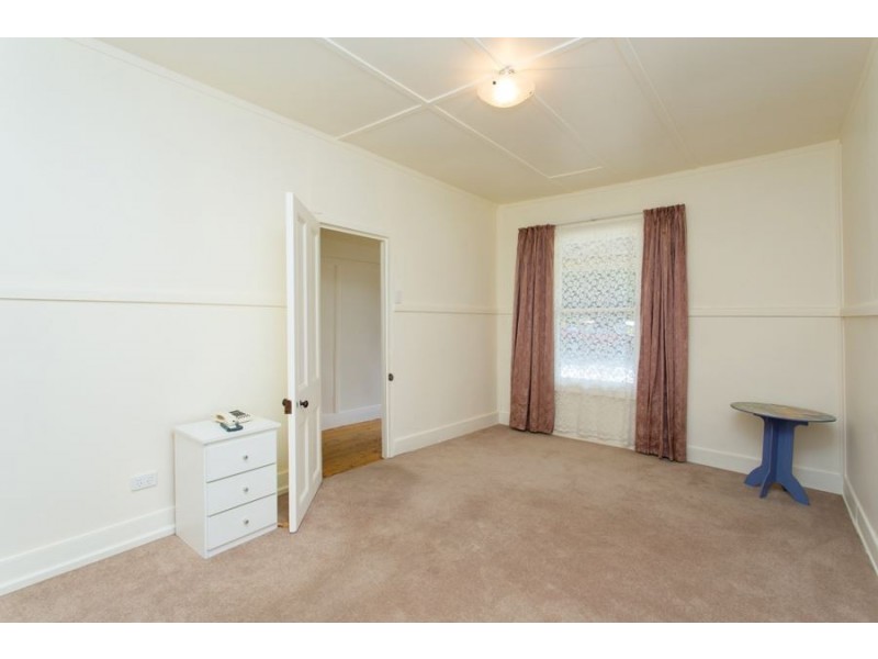 13 Melbourne Road, Creswick VIC 3363