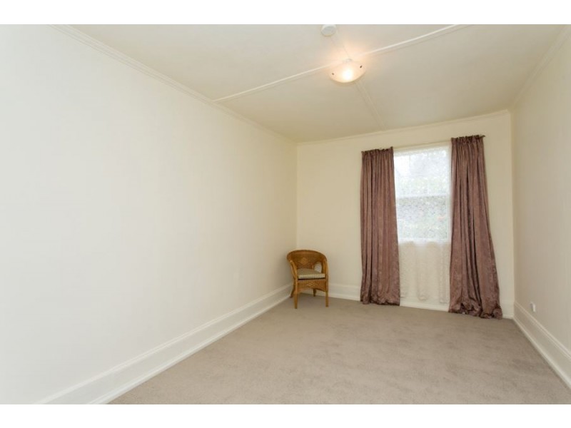 13 Melbourne Road, Creswick VIC 3363