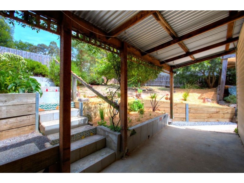 13 Melbourne Road, Creswick VIC 3363