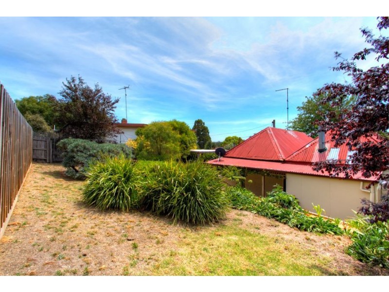 13 Melbourne Road, Creswick VIC 3363