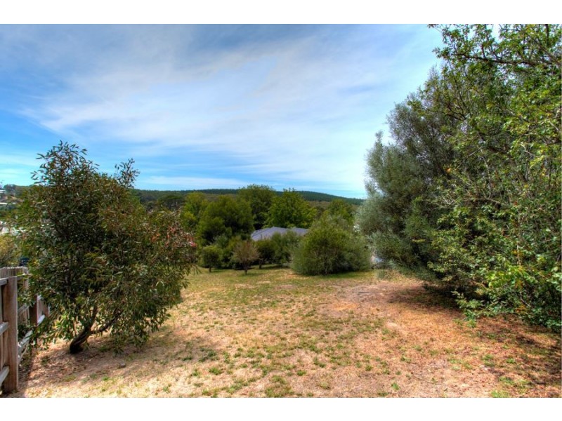 13 Melbourne Road, Creswick VIC 3363