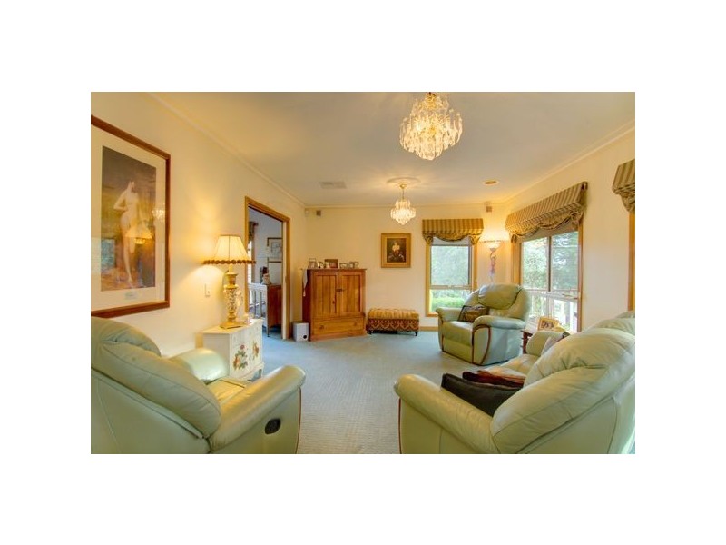 14 Summit Crescent, Brown Hill VIC 3350