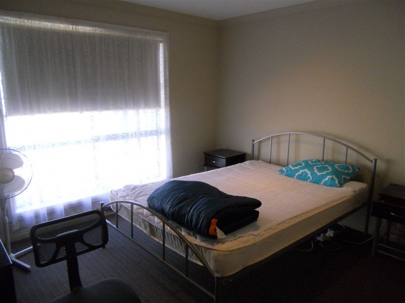 99 McNulty Drive, Wendouree VIC 3355