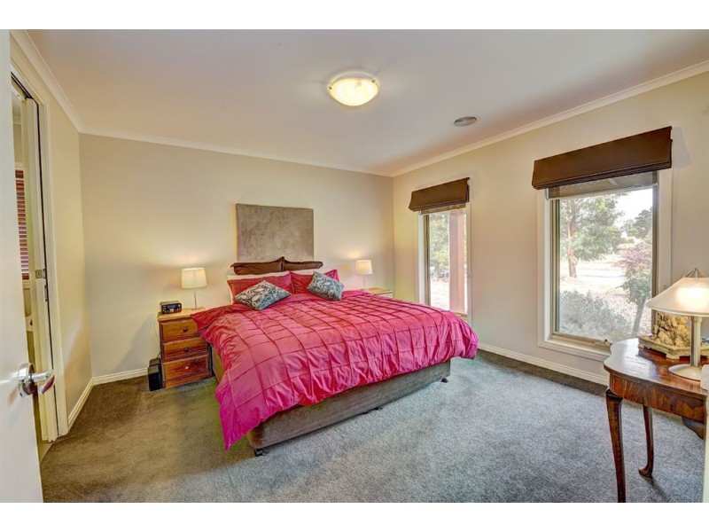 13 – 15 Trezise Lane, Mount Clear VIC 3350