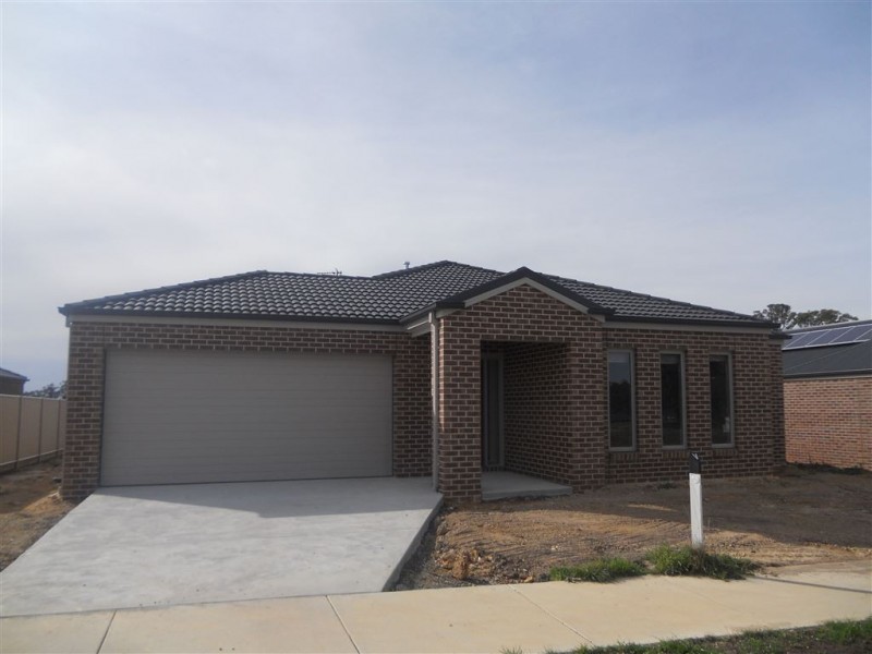 35 Horwood Drive, Canadian VIC 3350