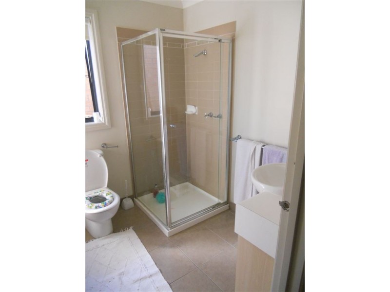 77 McNulty Drive, Wendouree VIC 3355