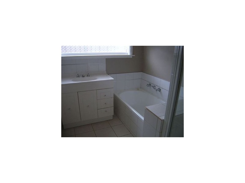 6 Cuthberts Road, Alfredton VIC 3350