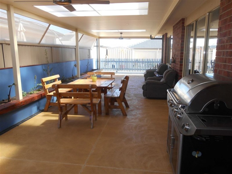 4 Carbine Drive, Alfredton VIC 3350