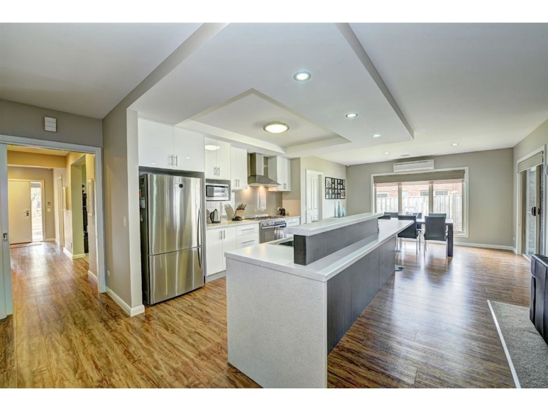 11 Trezise Lane, Mount Clear VIC 3350