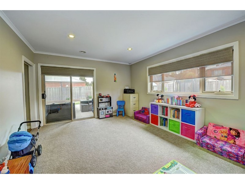 11 Trezise Lane, Mount Clear VIC 3350