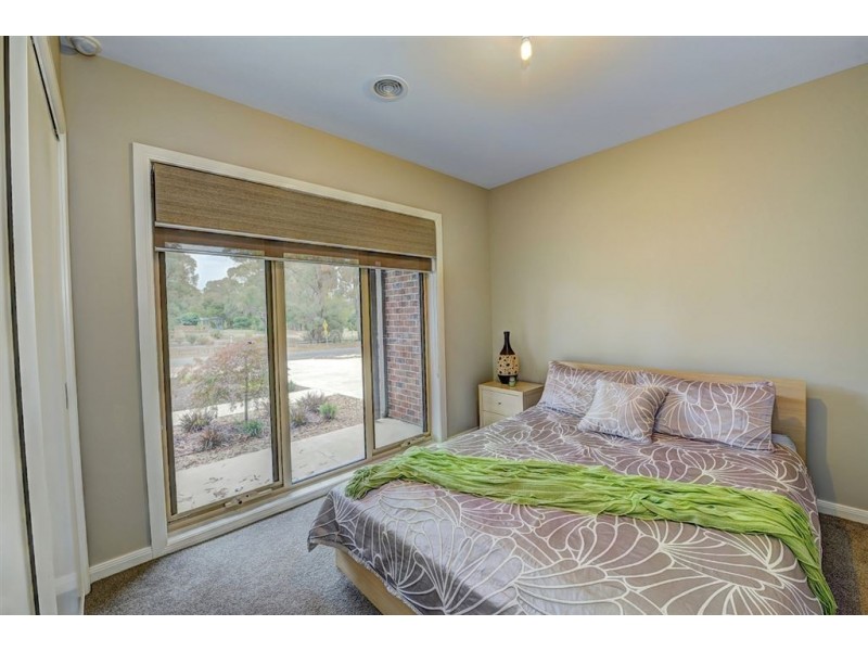 11 Trezise Lane, Mount Clear VIC 3350