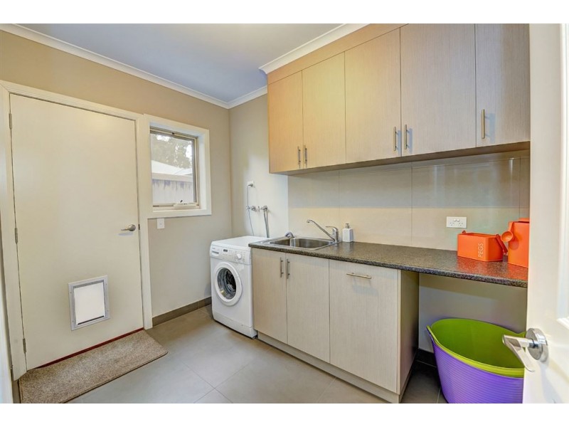 11 Trezise Lane, Mount Clear VIC 3350