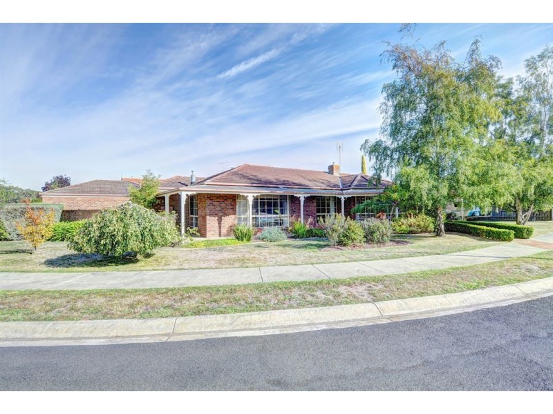 35 Hume Crescent, Alfredton VIC 3350