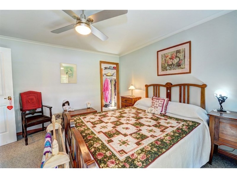 35 Hume Crescent, Alfredton VIC 3350