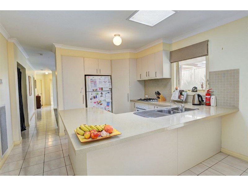 4 Imperial Way, Canadian VIC 3350