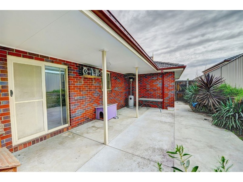 4 Imperial Way, Canadian VIC 3350