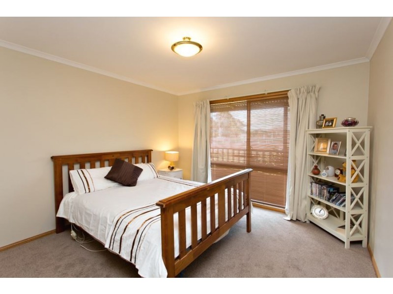 17 Johns Road, Creswick VIC 3363