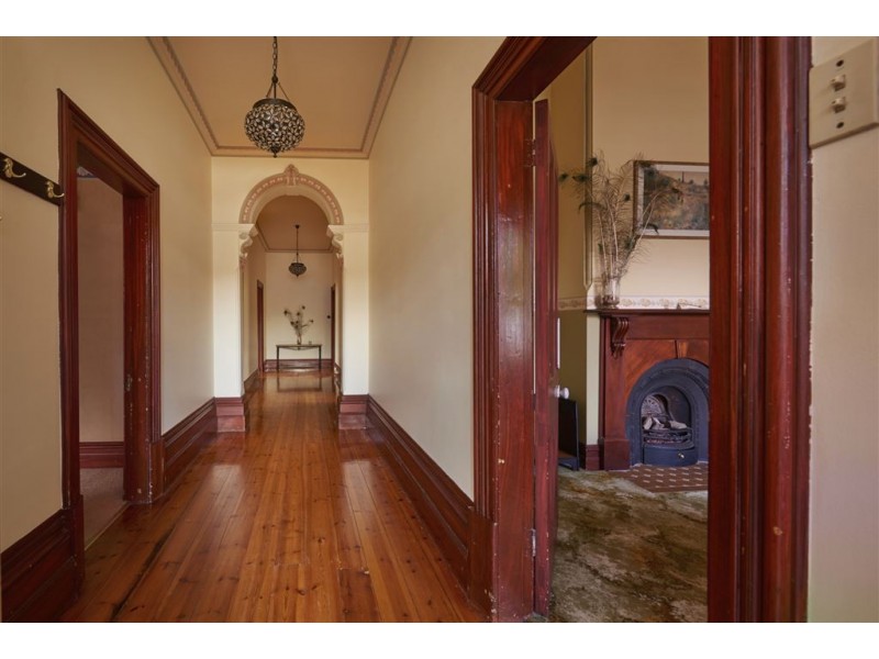 441 Doveton Street North, Soldiers Hill VIC 3350