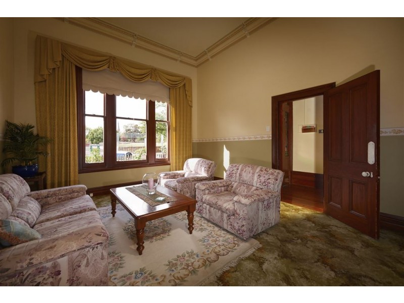 441 Doveton Street North, Soldiers Hill VIC 3350