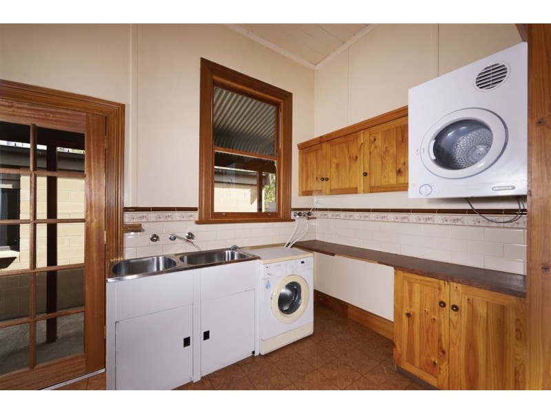 441 Doveton Street North, Soldiers Hill VIC 3350