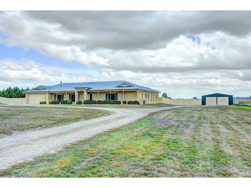 324 Wilsons Road, Haddon VIC 3351