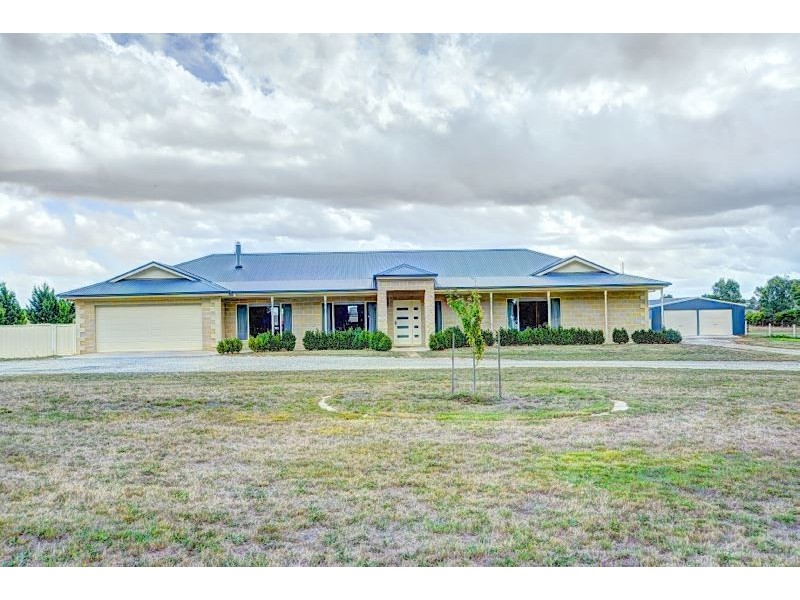 324 Wilsons Road, Haddon VIC 3351