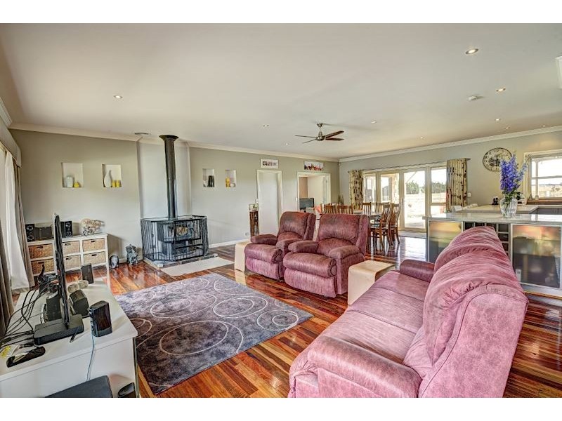324 Wilsons Road, Haddon VIC 3351