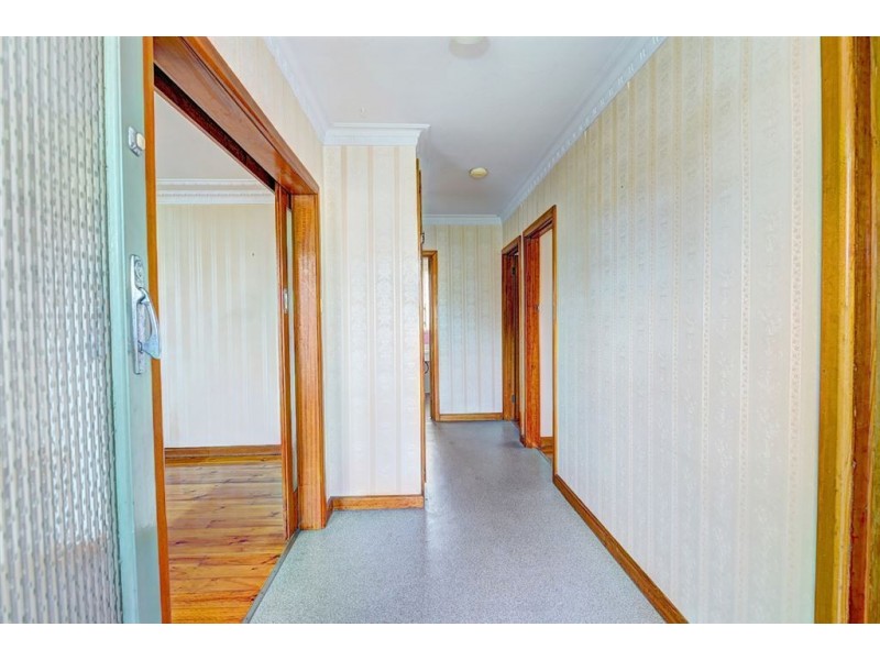 6 Pauls Crescent, Wendouree VIC 3355