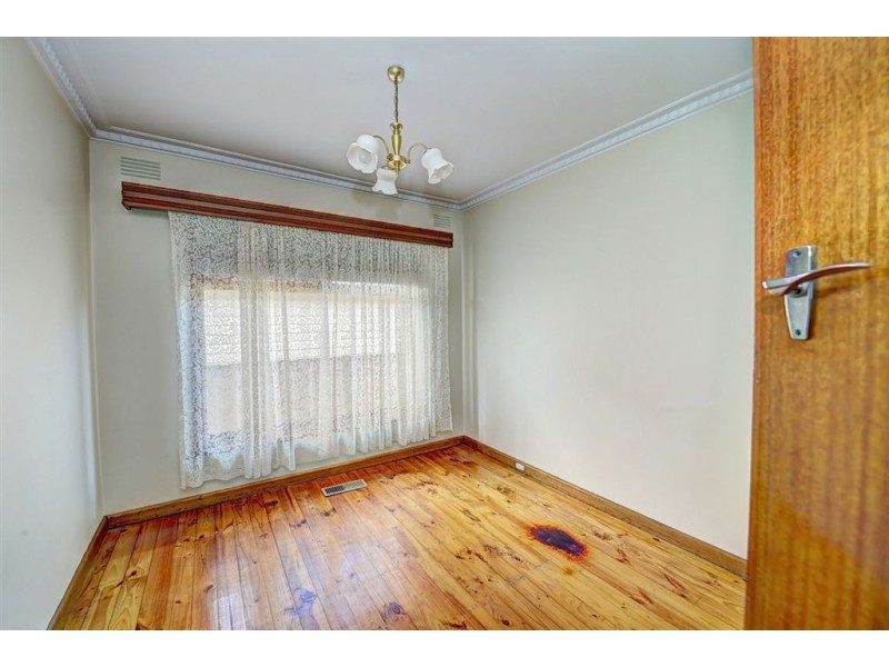 6 Pauls Crescent, Wendouree VIC 3355