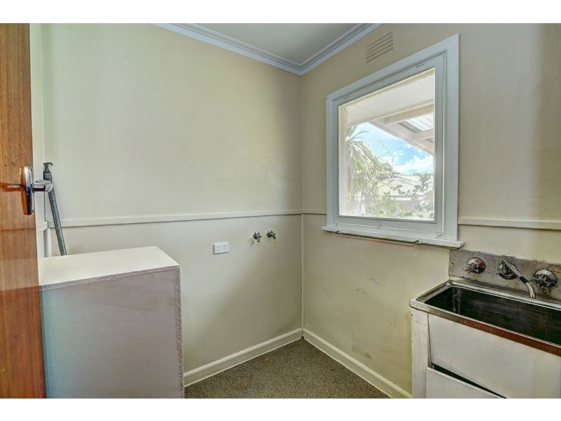 6 Pauls Crescent, Wendouree VIC 3355