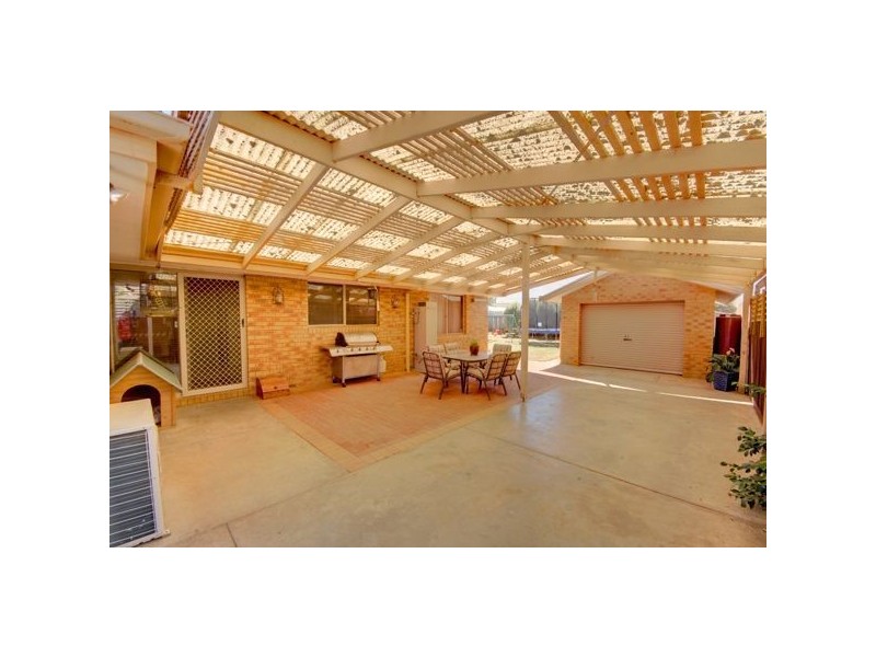 6 Langham Road, Wendouree VIC 3355