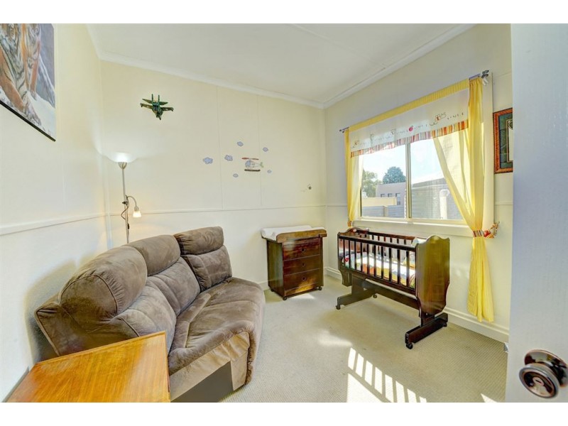 4 Market Street, Miners Rest VIC 3352