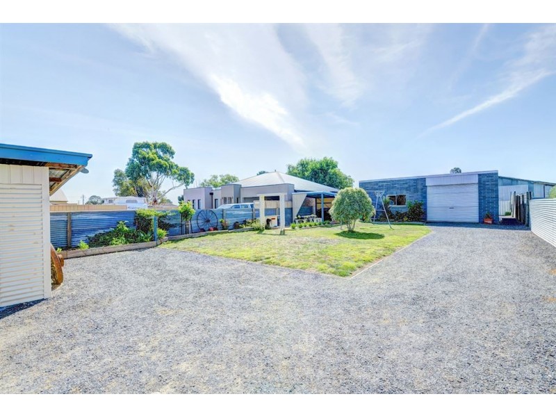 4 Market Street, Miners Rest VIC 3352