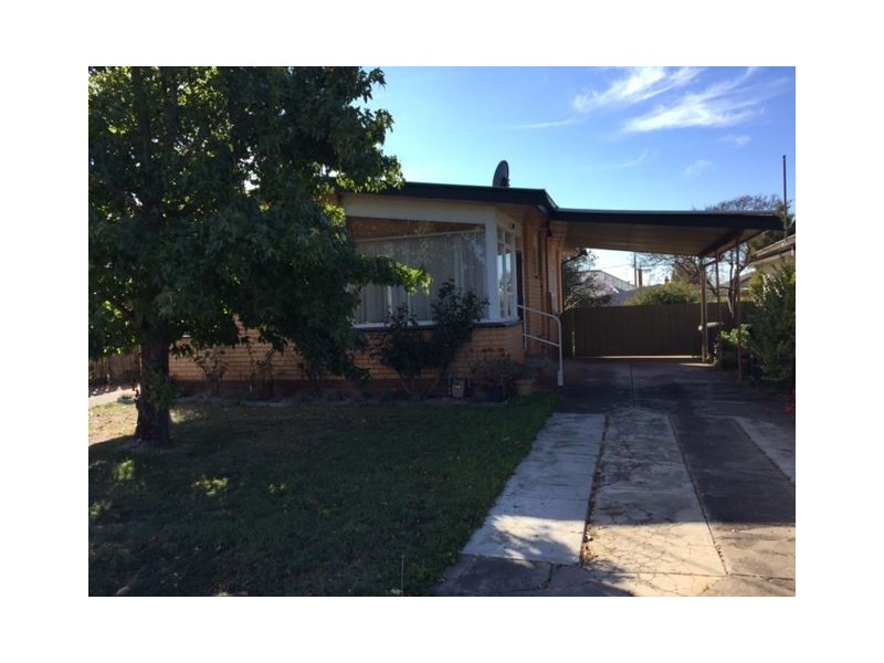 10 Harold Street, Wendouree VIC 3355