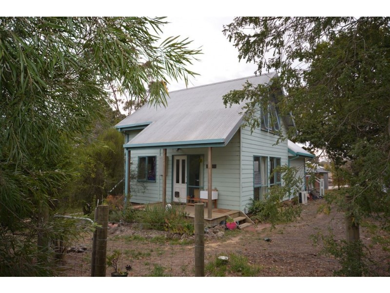 4 Wills Street, Creswick VIC 3363