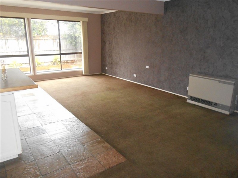 3 Laurine Court, Wendouree VIC 3355