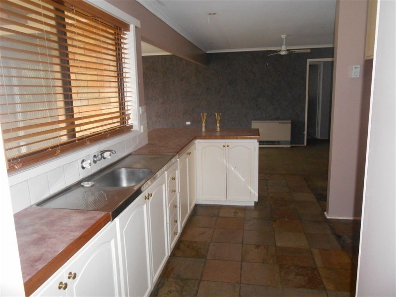 3 Laurine Court, Wendouree VIC 3355