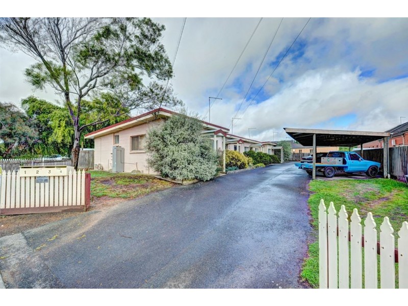 1/914 Geelong Road, Mount Clear VIC 3350