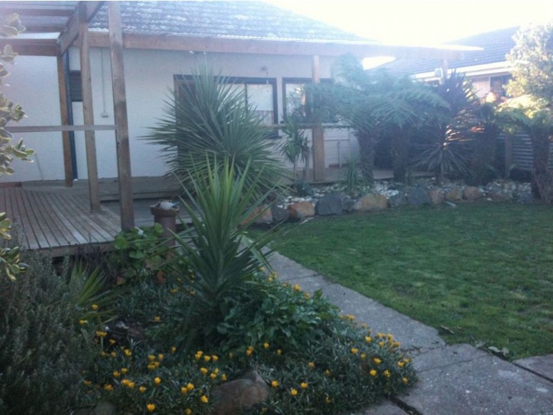 a/801 Skipton Street, Ballarat VIC 3350