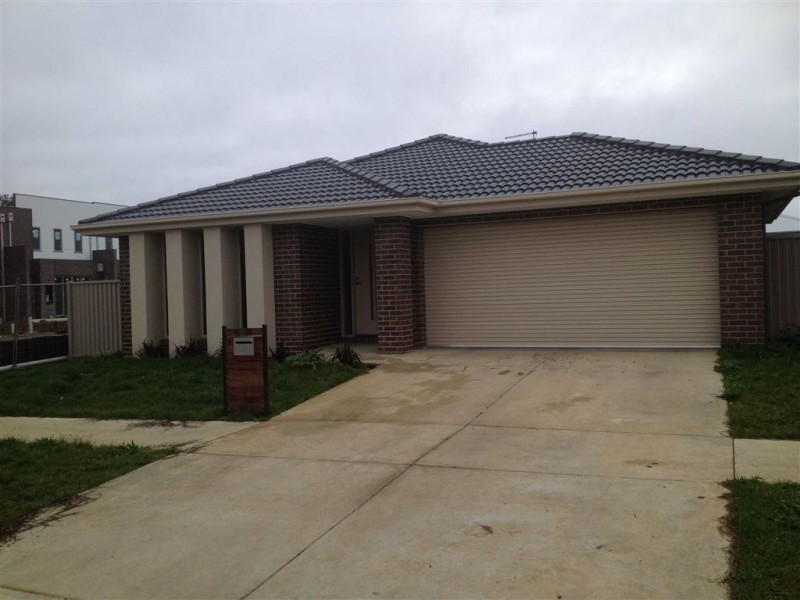 13 Lancaster Street, Alfredton VIC 3350