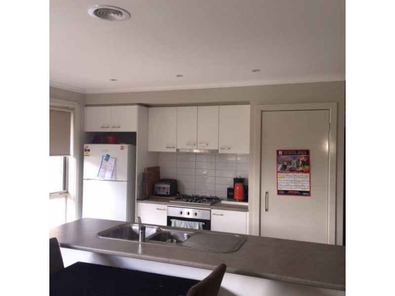 13 Lancaster Street, Alfredton VIC 3350