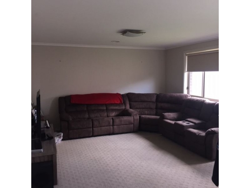 13 Lancaster Street, Alfredton VIC 3350