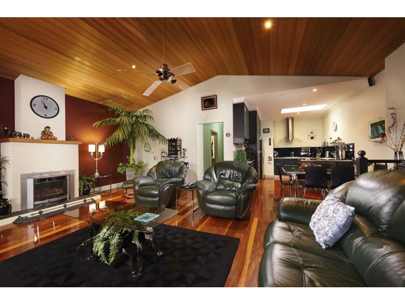 7 Grandview Grove, Wendouree VIC 3355