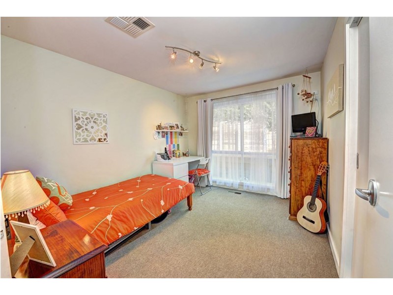 8 Bergs Lane, Mount Helen VIC 3350