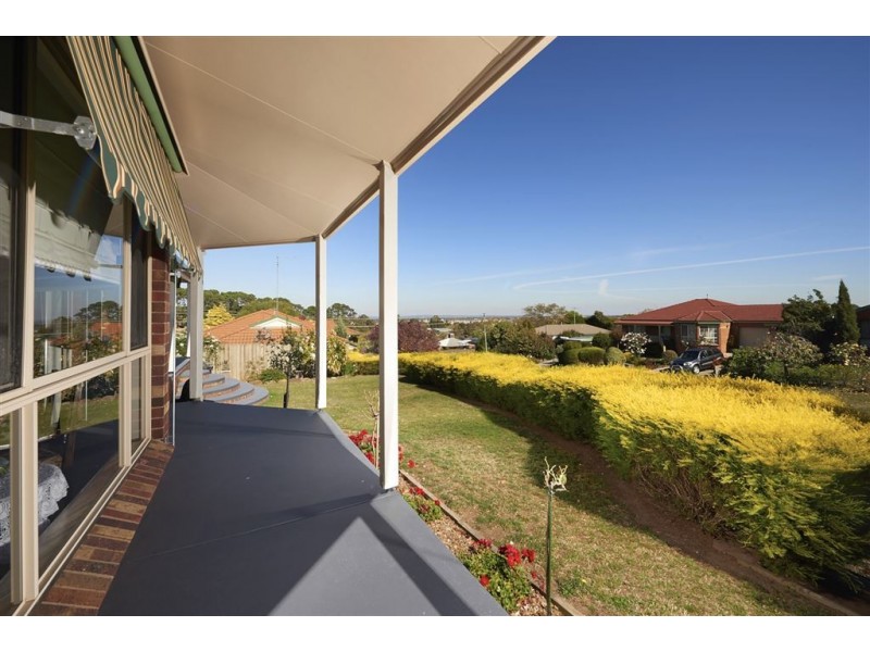 12 Panorama Drive, Black Hill VIC 3350