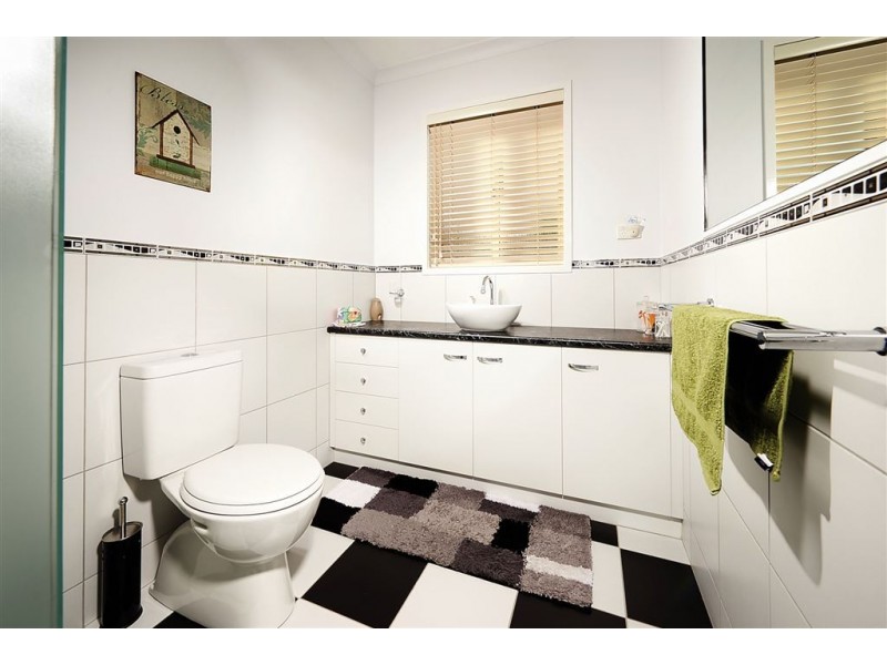 12 Panorama Drive, Black Hill VIC 3350