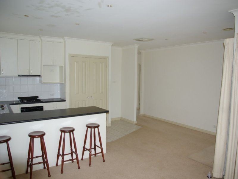 2/4 Learmonth Street, Alfredton VIC 3350