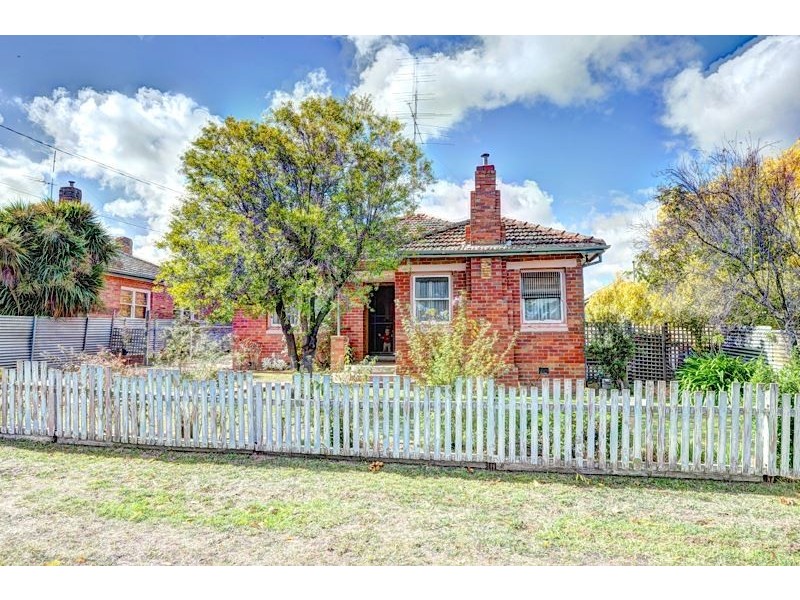 703 Ascot Street South, Redan VIC 3350